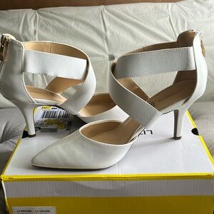 Liz Claiborne patent leather white shoes